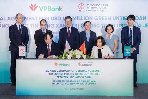 VPBank ký gói vay 150 triệu USD tài trợ dự án năng lượng sạch với JBIC