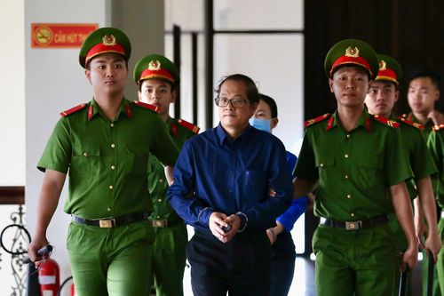 Cựu Giám đốc Bệnh viện TP Thủ Đức Nguyễn Minh Quân được giảm 3 năm tù