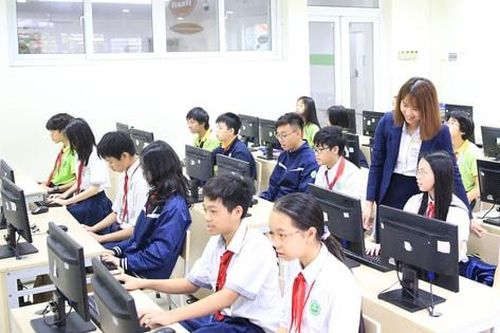 Đề xuất cho học sinh nghỉ học thứ bảy:Cần tính toán thận trọng!