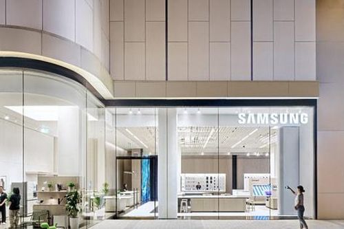 Cũng là cửa hàng công nghệ, trải nghiệm ở Samsung West Lake có gì khác biệt?