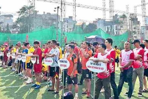 Hân hoan ngày khai mạc giải bóng đá mini quận Cầu Giấy lần thứ 27 - 2024