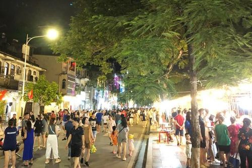 Thí điểm phố đi bộ Quang Trung, TP Hải Phòng phân luồng giao thông tạm thời