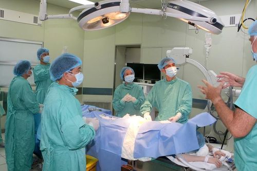 Ghép tế bào gốc đồng loại: Cơ hội cho người mắc bệnh hiểm nghèo