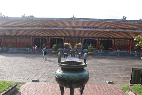 Chiêm ngưỡng bảo vật quốc gia có giá trị độc bản ở Hoàng cung Huế