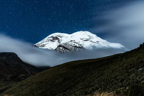 Ngọn núi cao hơn cả Everest
