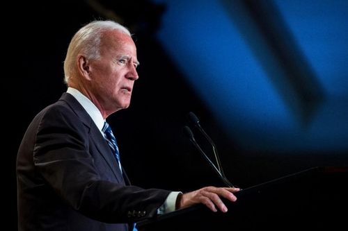 Tổng thống Biden phản ứng hiếm thấy với ông Trump