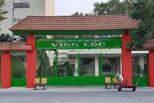 TP.HCM yêu cầu thu hồi quyết định kỷ luật một nguyên hiệu trưởng