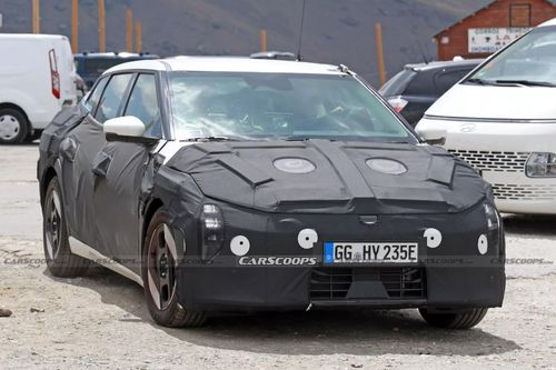 Xe điện Kia EV4 lần đầu lộ nội thất