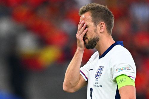 Liệu Harry Kane nên từ giã tuyển Anh?