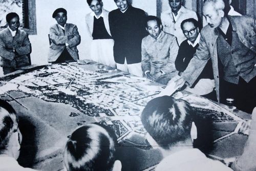 Bác Hồ với 'Thủ đô ta'