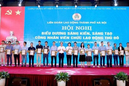 Thi đua 'Lao động sáng tạo' góp phần xây dựng kinh tế-xã hội Thủ đô