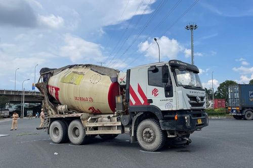 Tai nạn giao thông mới nhất 10/10/2024: xe bồn cán chết 2 người đi xe máy