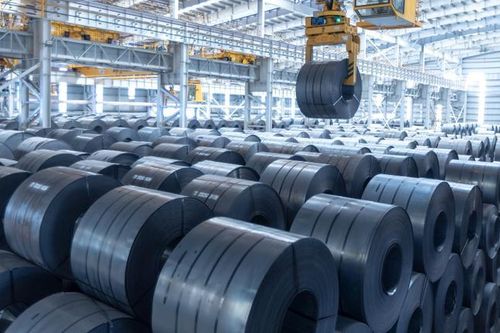Thép cuộn cán nóng nhập khẩu tiếp tục 'ồ ạt' vào Việt Nam