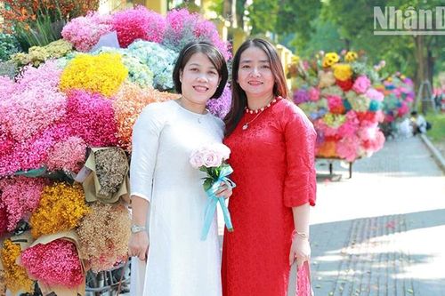 'Thủ lĩnh' gắn kết chị em phụ nữ