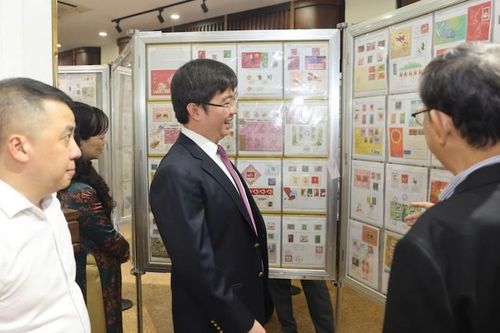 Khai mạc Triển lãm Tem 5 nước - Việt Nam 2024 với chủ đề 'Cùng tiến bước'