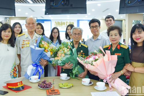 Giao lưu trực tuyến với các nhân chứng lịch sử Ngày Giải phóng Thủ đô 10/10