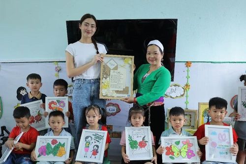 10 năm kể chuyện dạy học hạnh phúc trong 'Chia sẻ cùng thầy cô'