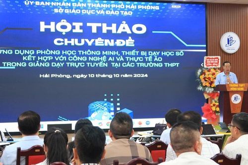 Sử dụng công nghệ số kết hợp AI, thực tế ảo vào dạy học tại trường THPT