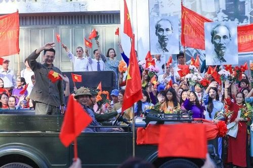 Mừng Ngày Giải phóng: Thủ đô 'kể sử', sáng tạo và sống động!