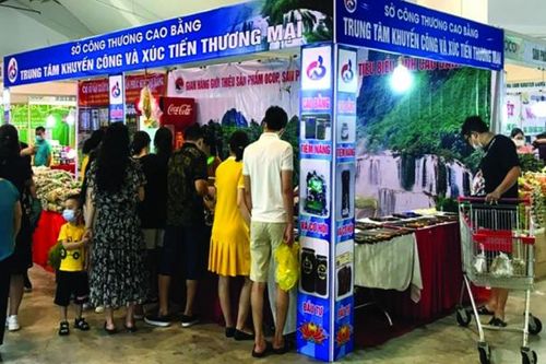 Cao Bằng: Tháo gỡ khó khăn cho các doanh nghiệp sản xuất, kinh doanh chế biến hàng Việt