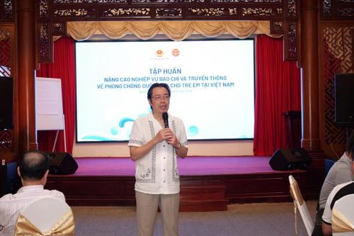 Gần 40 phóng viên, nhà báo tham gia tập huấn nâng cao nghiệp vụ về phòng chống đuối nước cho trẻ em