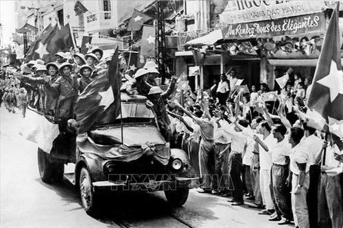 Kỷ niệm 70 năm Ngày Giải phóng Thủ đô (10/10/1954 - 10/10/2024): Phát huy truyền thống lịch sử, xứng danh Thủ đô anh hùng