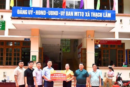 Báo Pháp luật Việt Nam đồng hành cùng bà con vùng lũ Cao Bằng: Hành trình yêu thương đến Bảo Lâm