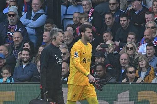Liverpool nhận tin dữ trong lúc bay cao