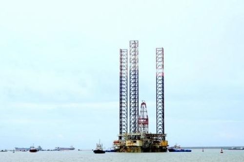 DQS tiếp nhận bảo dưỡng, sửa chữa giàn khoan Murmanskaya