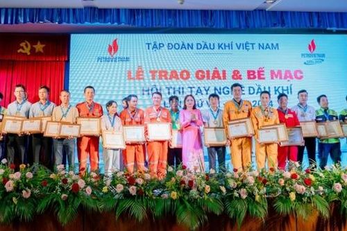 Petrovietnam động viên, khen thưởng kịp thời, khuyến khích người lao động nâng cao tay nghề