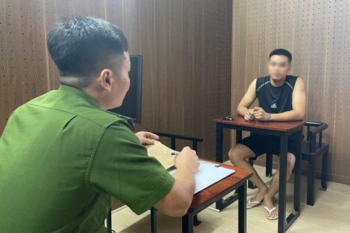Trộm xe của bạn gái mang đi cầm cố