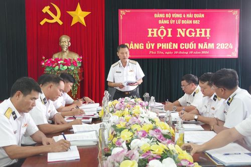 Bộ Tư lệnh Vùng 4 Hải quân kiểm tra tại Lữ đoàn 682