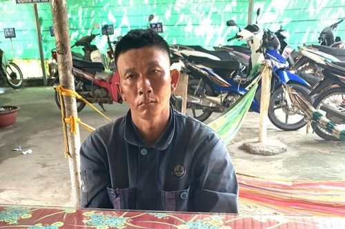 Ba người dân dũng cảm khống chế, bắt giữ kẻ cướp giật vé số