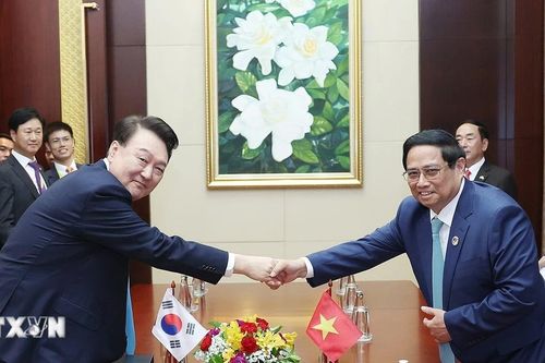 Thủ tướng Phạm Minh Chính gặp Tổng thống Hàn Quốc Yoon Suk Yeol