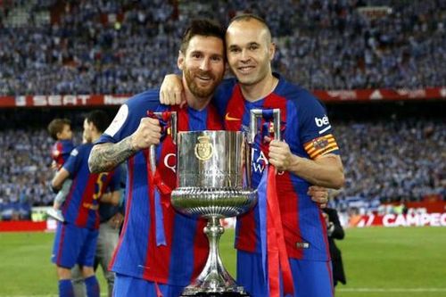 Messi gửi lời tri ân đầy cảm động đến người bạn thân thiết Iniesta