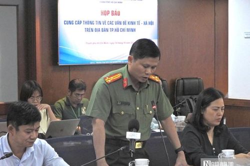 Chấm dứt tình trạng giả danh xe ôm công nghệ tại sân bay Tân Sơn Nhất bằng cách nào?