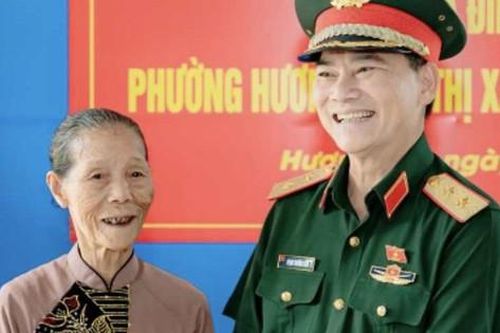 Niềm vui tuổi xế chiều của con gái một liệt sĩ ở Thừa Thiên-Huế