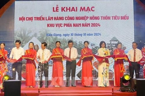 Phía Nam chiếm 43% tổng sản phẩm công nghiệp nông thôn tiêu biểu được công nhận của cả nước