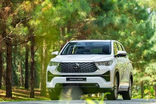 Doanh số xe hybrid tại Việt Nam tăng gấp đôi