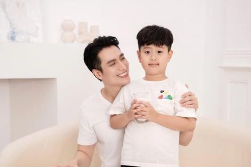 Việt Anh chi khoản tiền lớn để chu cấp mỗi tháng, không ngại gặp lại vợ cũ để làm điều này cho con trai