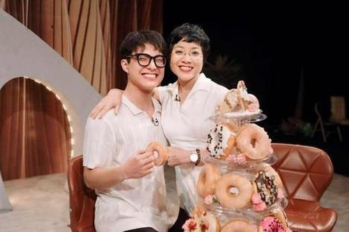 MC Thảo Vân hạnh phúc, quên hết mệt mỏi khi nhận 'quà bự' từ con trai