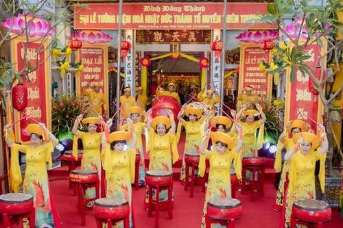 Khám phá ngôi đình hơn 200 tuổi giữa lòng Hà Nội