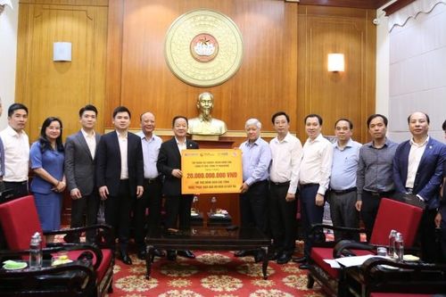 Hệ sinh thái bầu Hiển ủng hộ 20 tỷ đồng khắc phục thiệt hại bão lũ