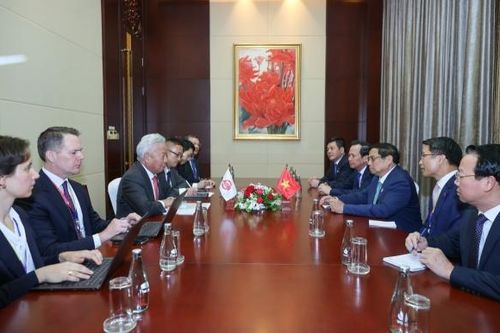 Thủ tướng đề nghị Ngân hàng AIIB hỗ trợ Việt Nam nguồn vốn làm đường sắt nối với Trung Quốc