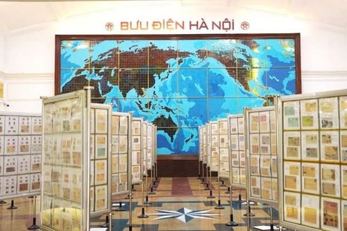 Khai mạc Triển lãm Tem năm nước - Việt Nam 2024