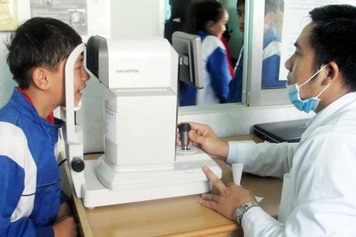 Ưu tiên chăm sóc mắt trẻ em