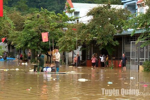 Ổn định cuộc sống dưới chân đập thủy điện Tuyên Quang