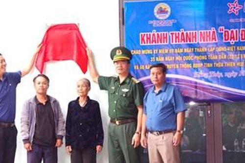 Khánh thành nhà Đại đoàn kết cho các hộ khó khăn ở A Lưới