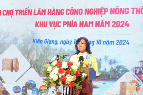 Khai mạc Hội chợ triển lãm hàng công nghiệp nông thôn tiêu biểu khu vực phía Nam năm 2024