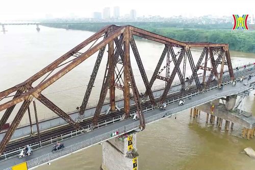 Hà Nội - Thành phố bên sông đang vươn mình